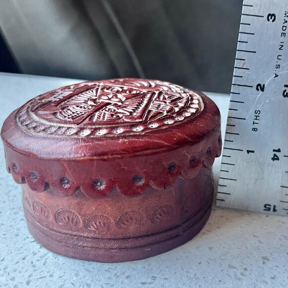 Nesting Trinket Boxes Set Of 3 With Inca-Inspired Embossed Lid Design Round Tool - Picture 6 of 7